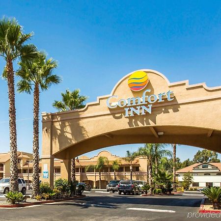 Comfort Inn & Suites Moreno Valley Near March Air Reserve Base Exteriör bild
