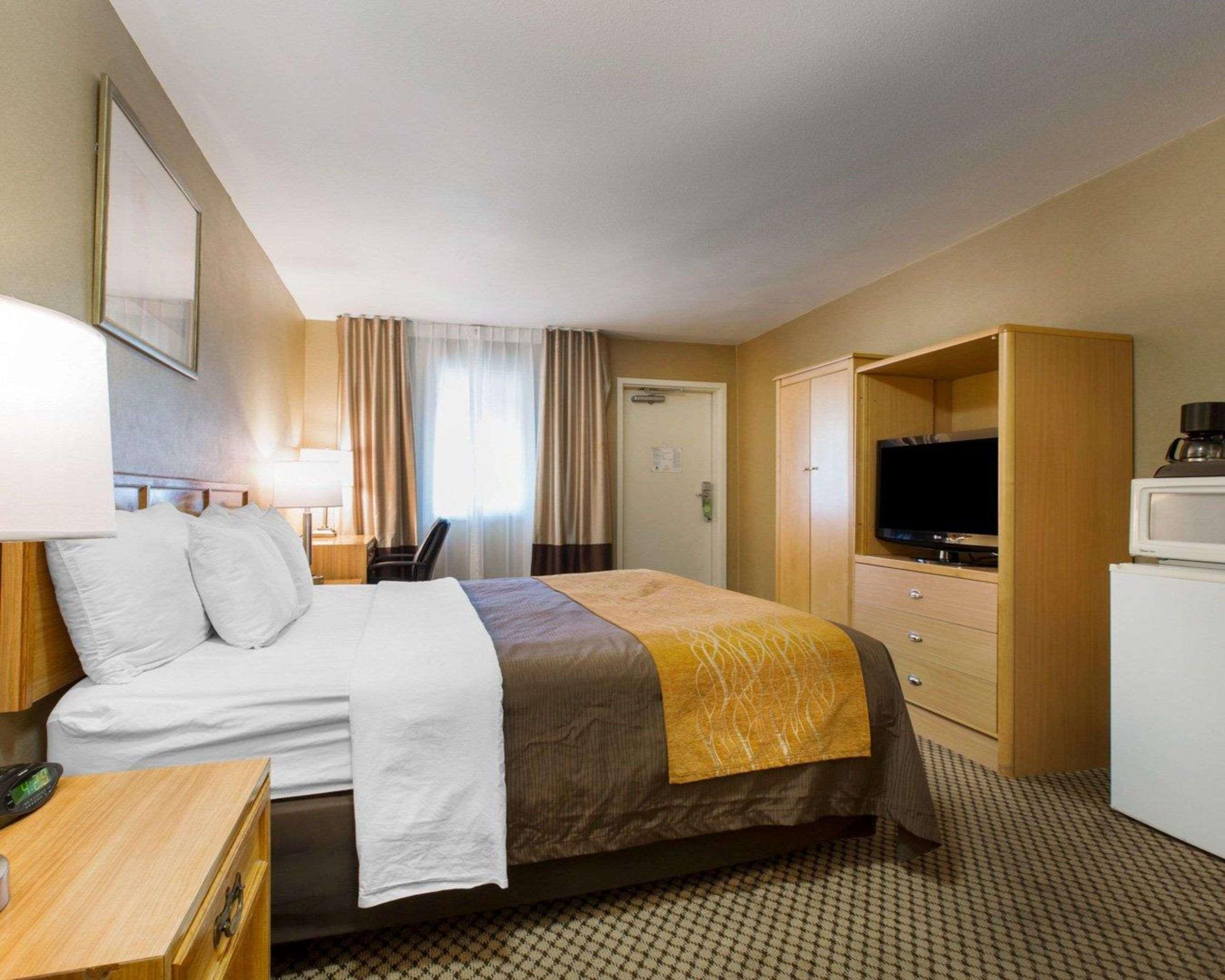 Comfort Inn & Suites Moreno Valley Near March Air Reserve Base Exteriör bild