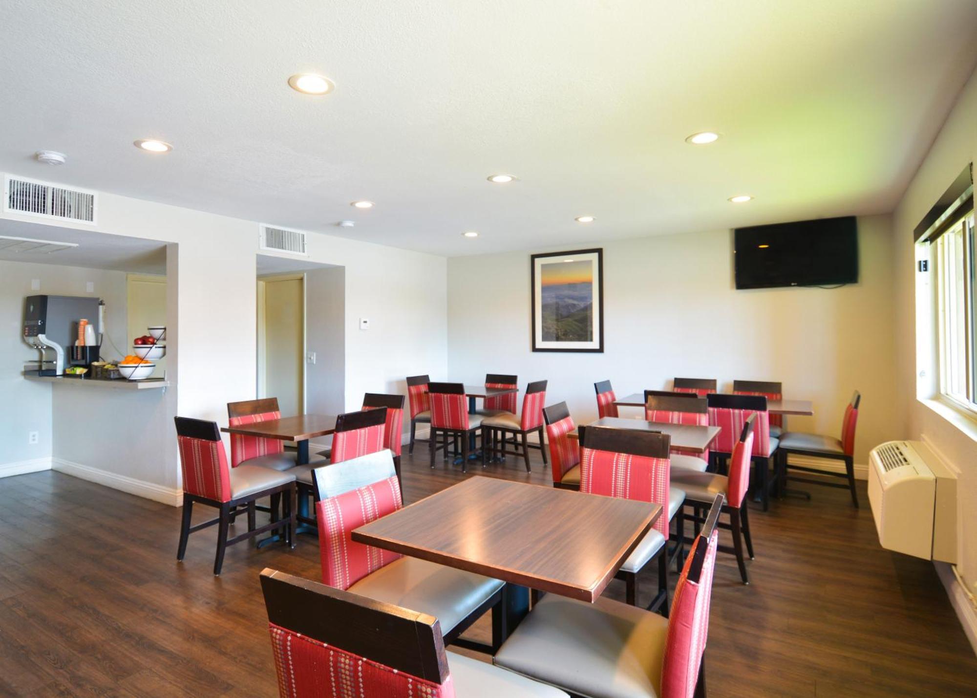Comfort Inn & Suites Moreno Valley Near March Air Reserve Base Exteriör bild