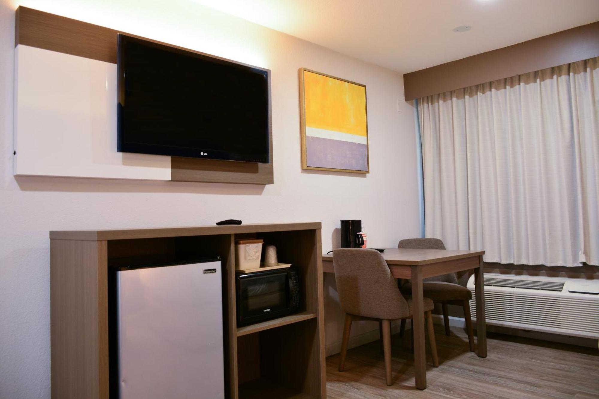 Comfort Inn & Suites Moreno Valley Near March Air Reserve Base Exteriör bild